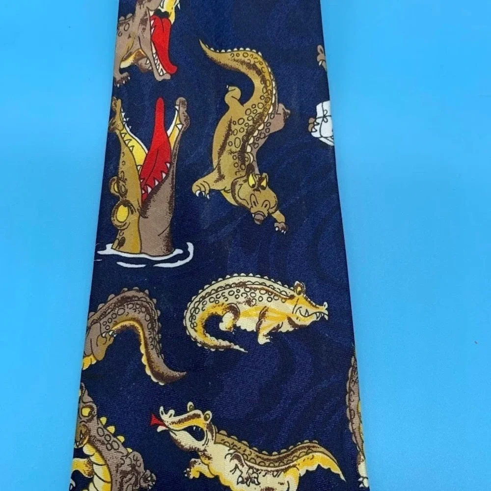 Vintage Renaissance Novelty Cartoon Alligators Hand Made Men's Classic Neck Tie
